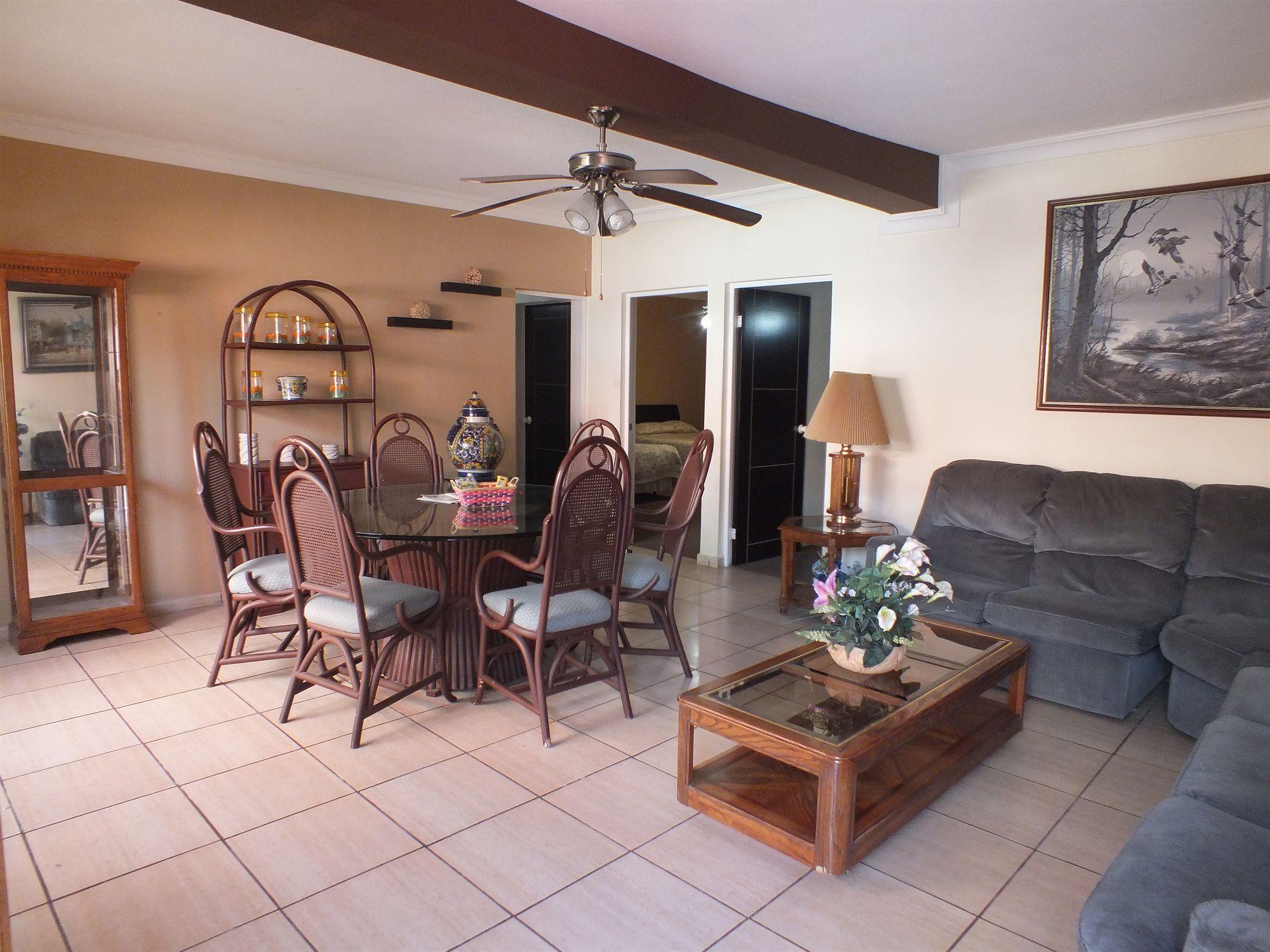 Hotel Rincon Real Suites Durango Bagian luar foto