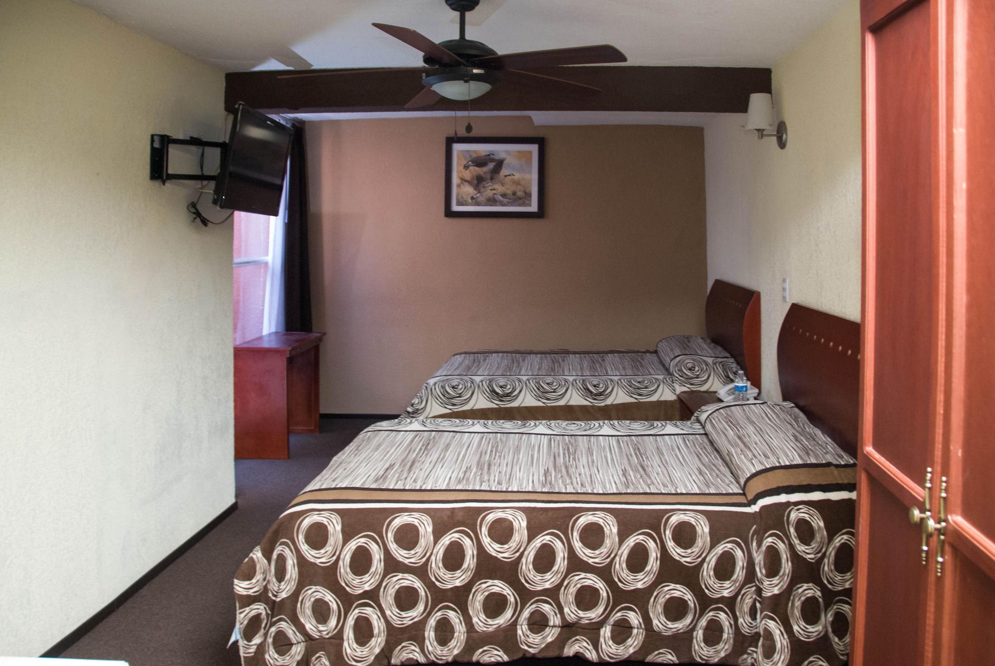 Hotel Rincon Real Suites Durango Bagian luar foto