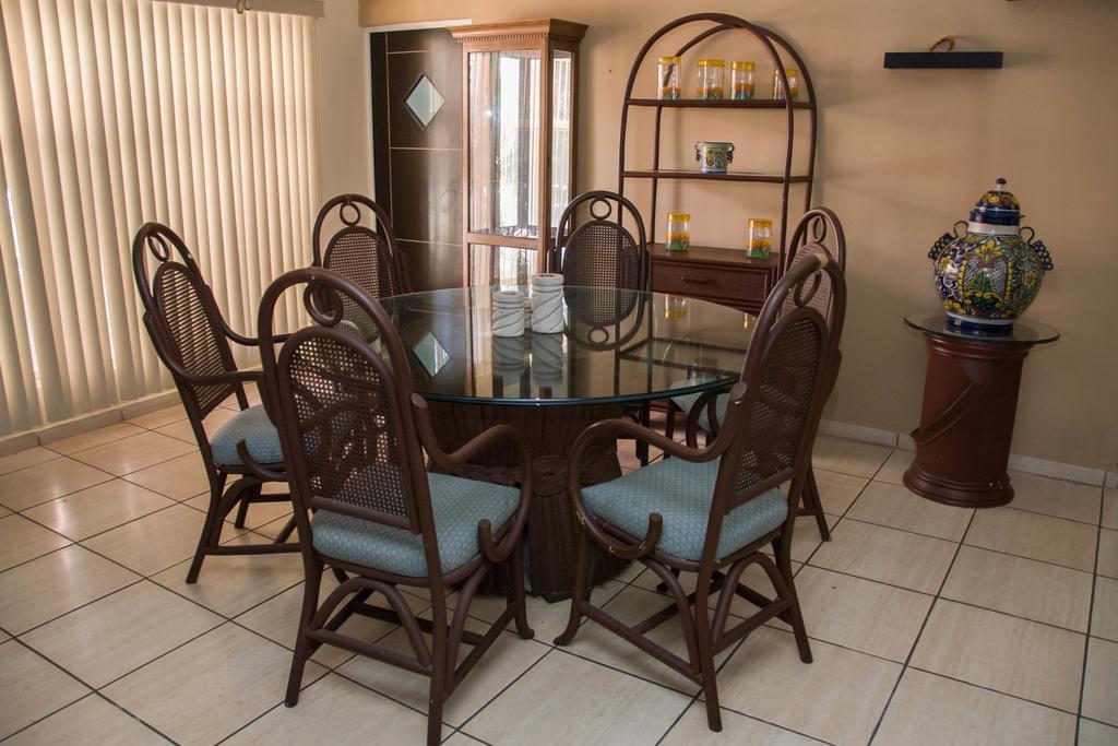Hotel Rincon Real Suites Durango Bagian luar foto